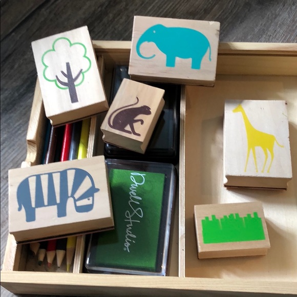 Dwell Studio Zoo Stamp Set - Picture 1 of 4